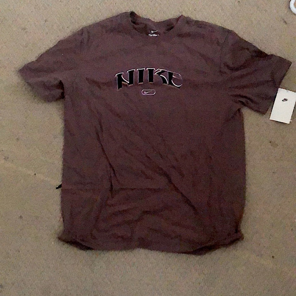 Men’s Nike T- shirt